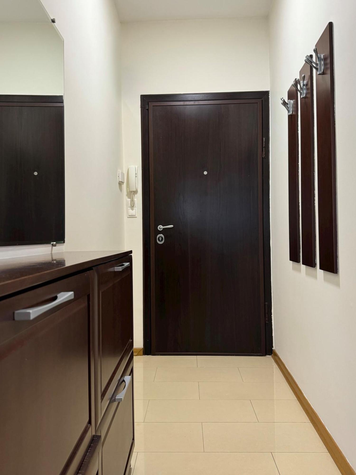 Apartemen Classy & Spacious аpartment Next To National Palace Of Culture For 4 Guests *