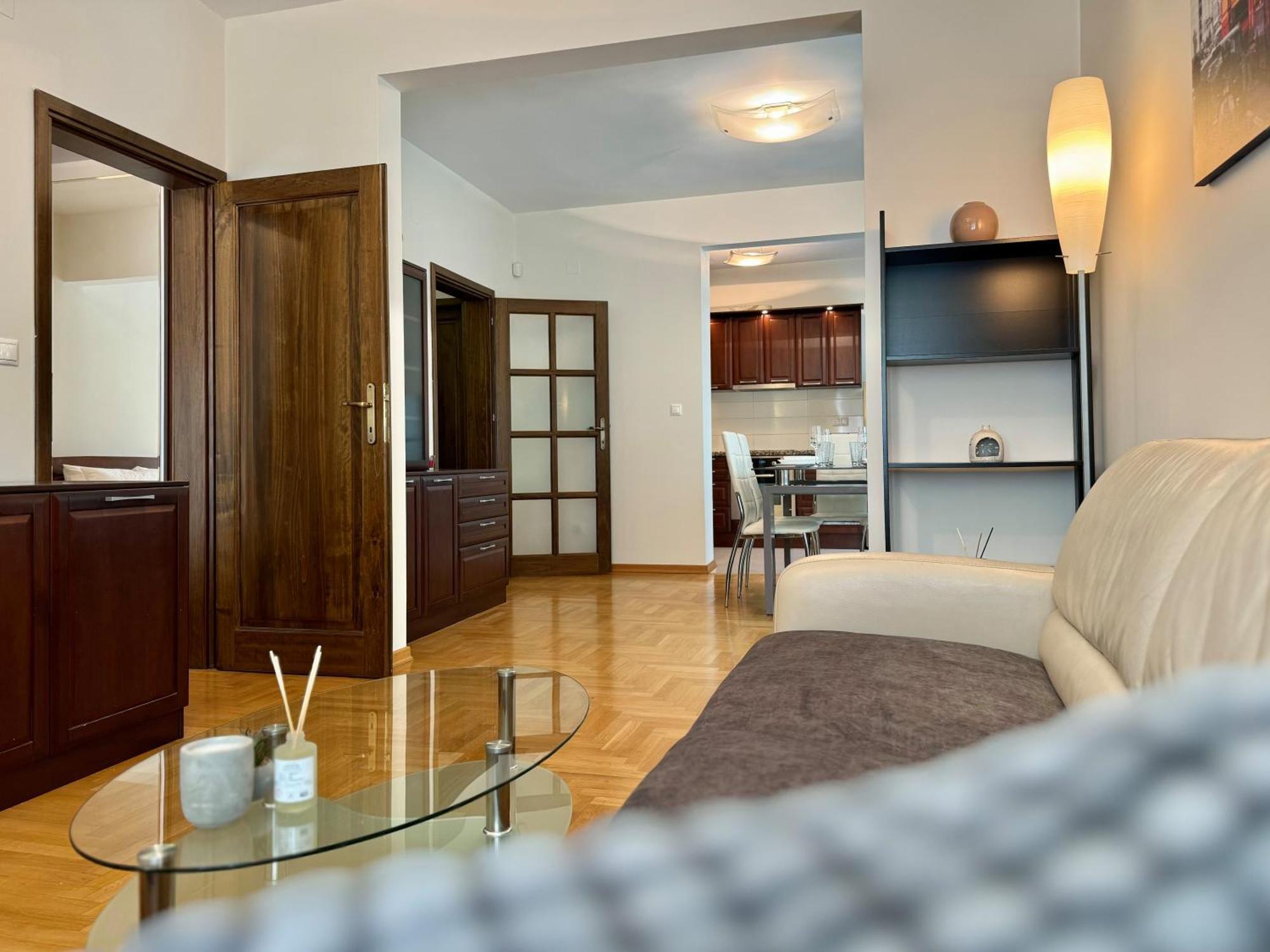 Apartemen Classy & Spacious аpartment Next To National Palace Of Culture For 4 Guests *