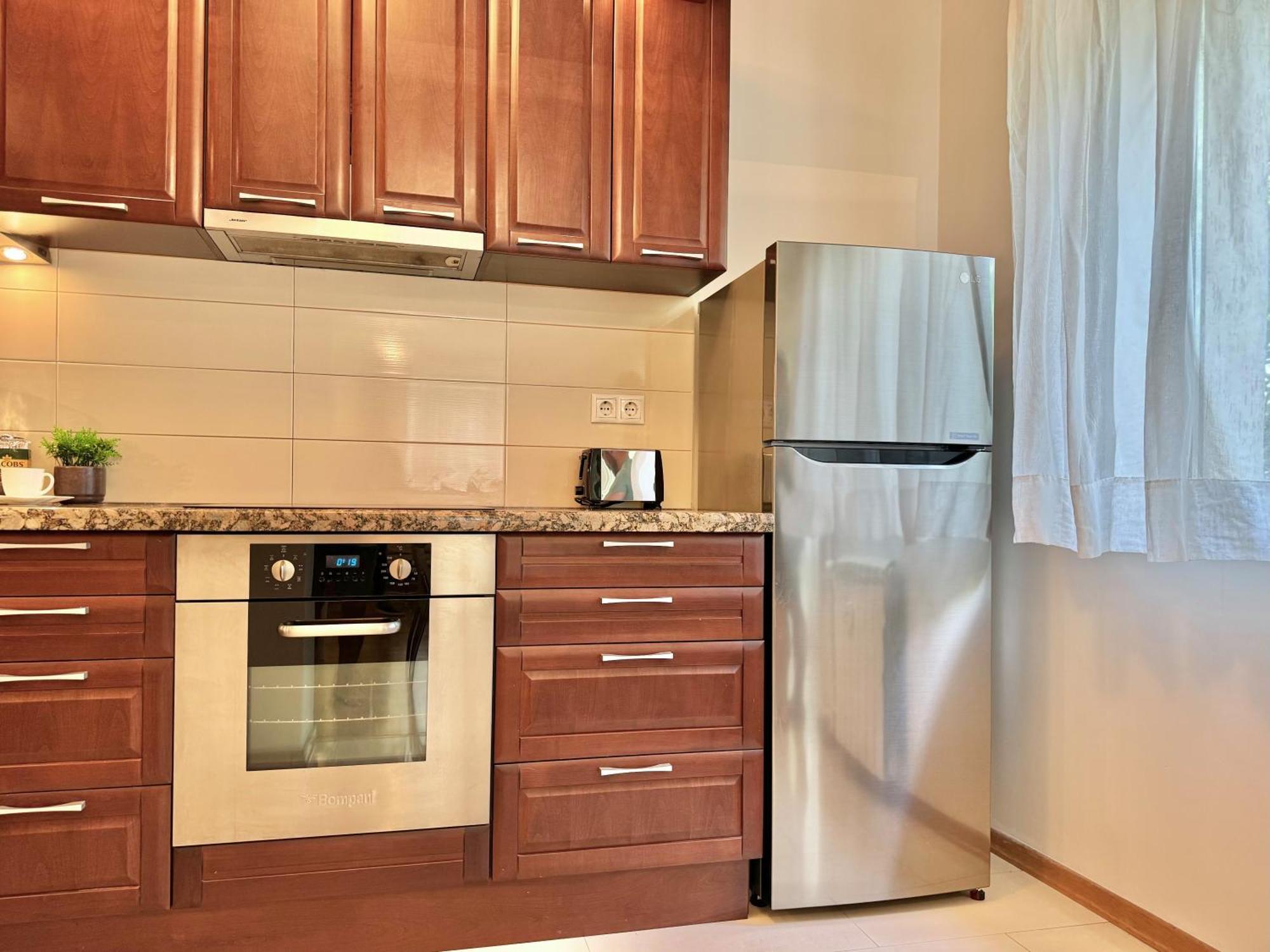 Apartament Classy & Spacious аpartment Next To National Palace Of Culture For 4 Guests *